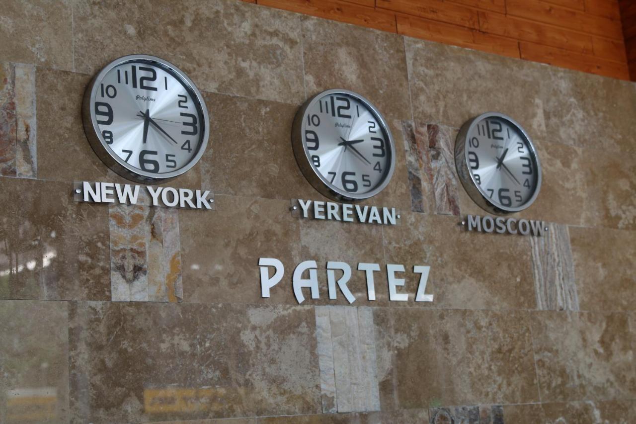 Hotel Partiez Yerevan Luaran gambar
