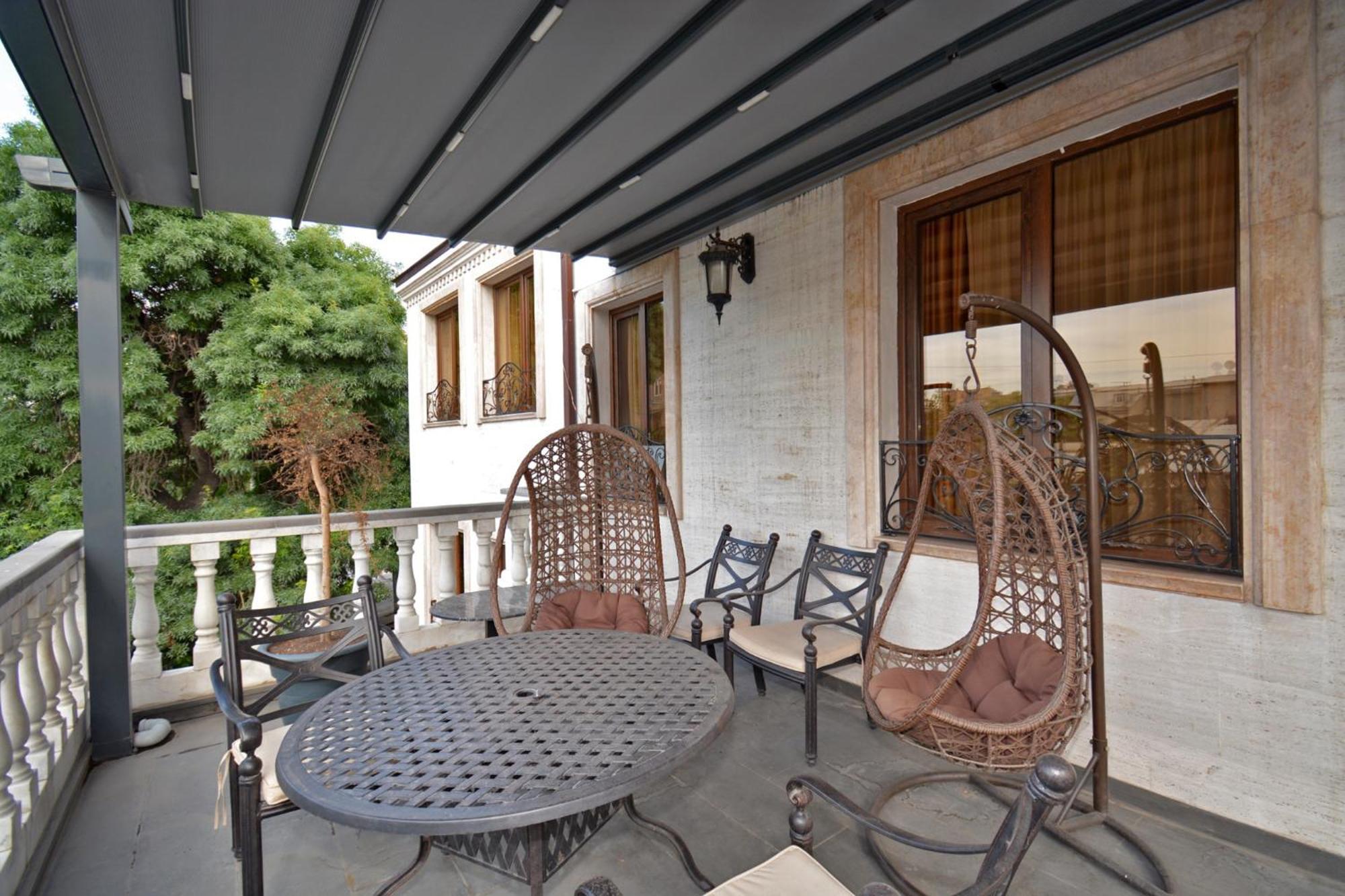 Hotel Partiez Yerevan Luaran gambar