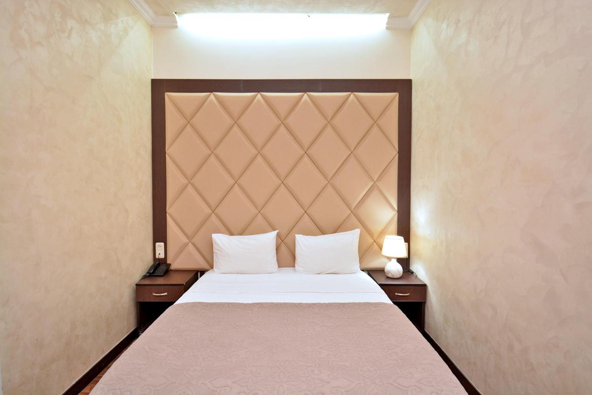 Hotel Partiez Yerevan Luaran gambar