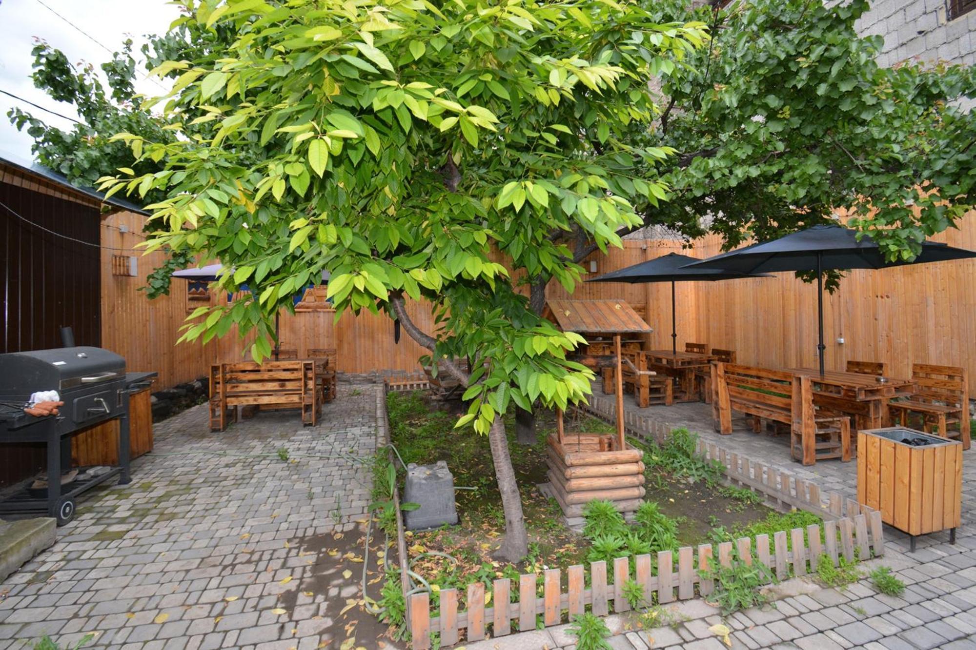Hotel Partiez Yerevan Luaran gambar