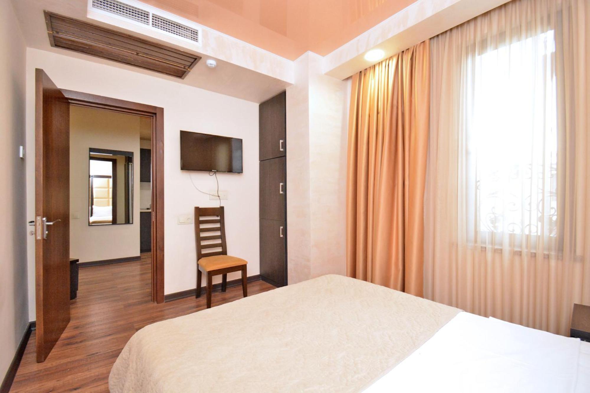 Hotel Partiez Yerevan Luaran gambar