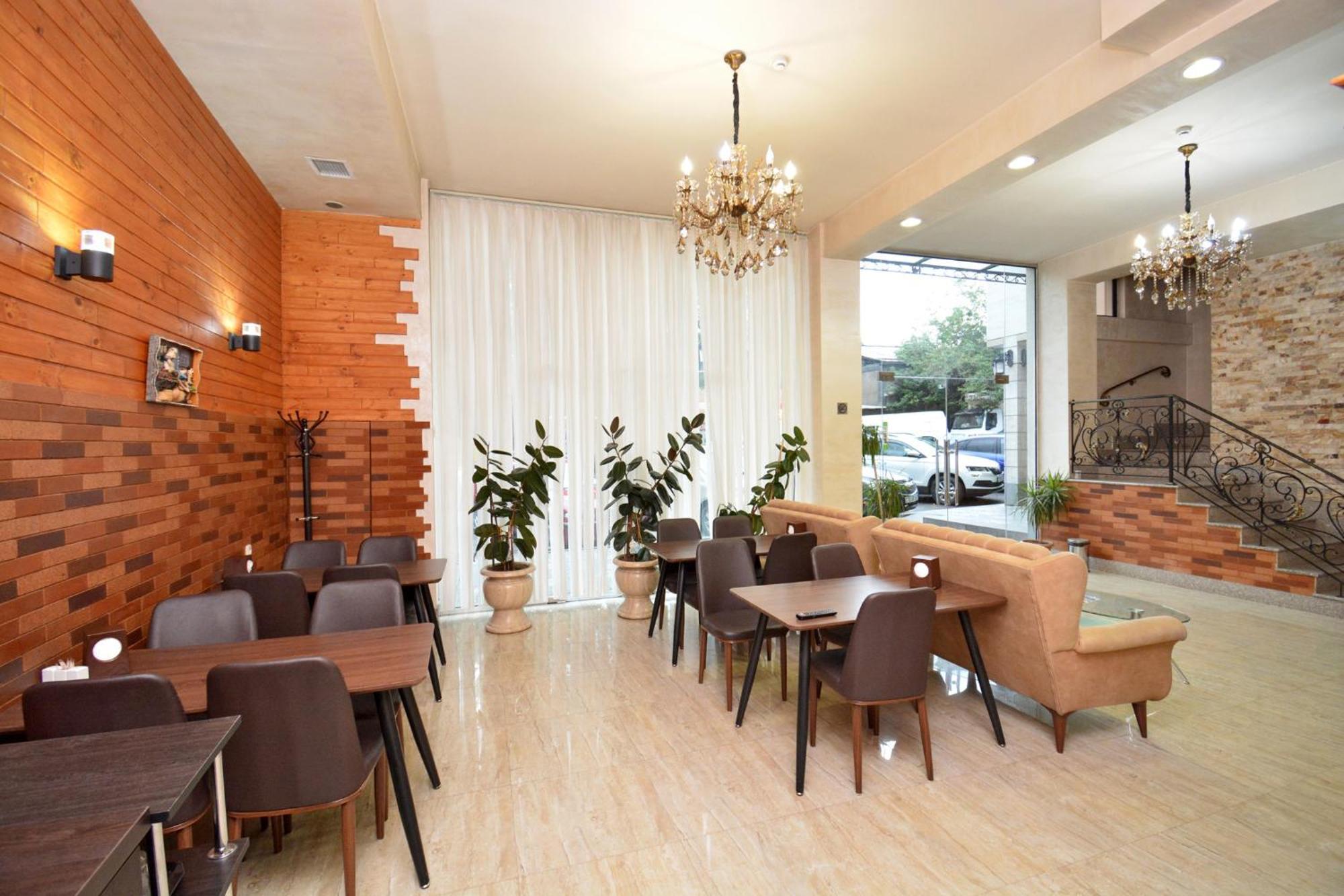Hotel Partiez Yerevan Luaran gambar