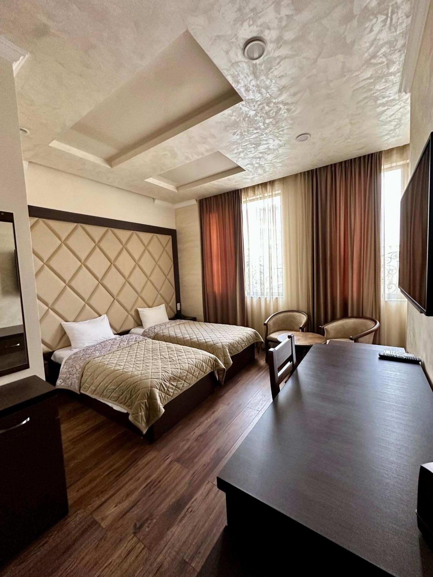 Hotel Partiez Yerevan Luaran gambar