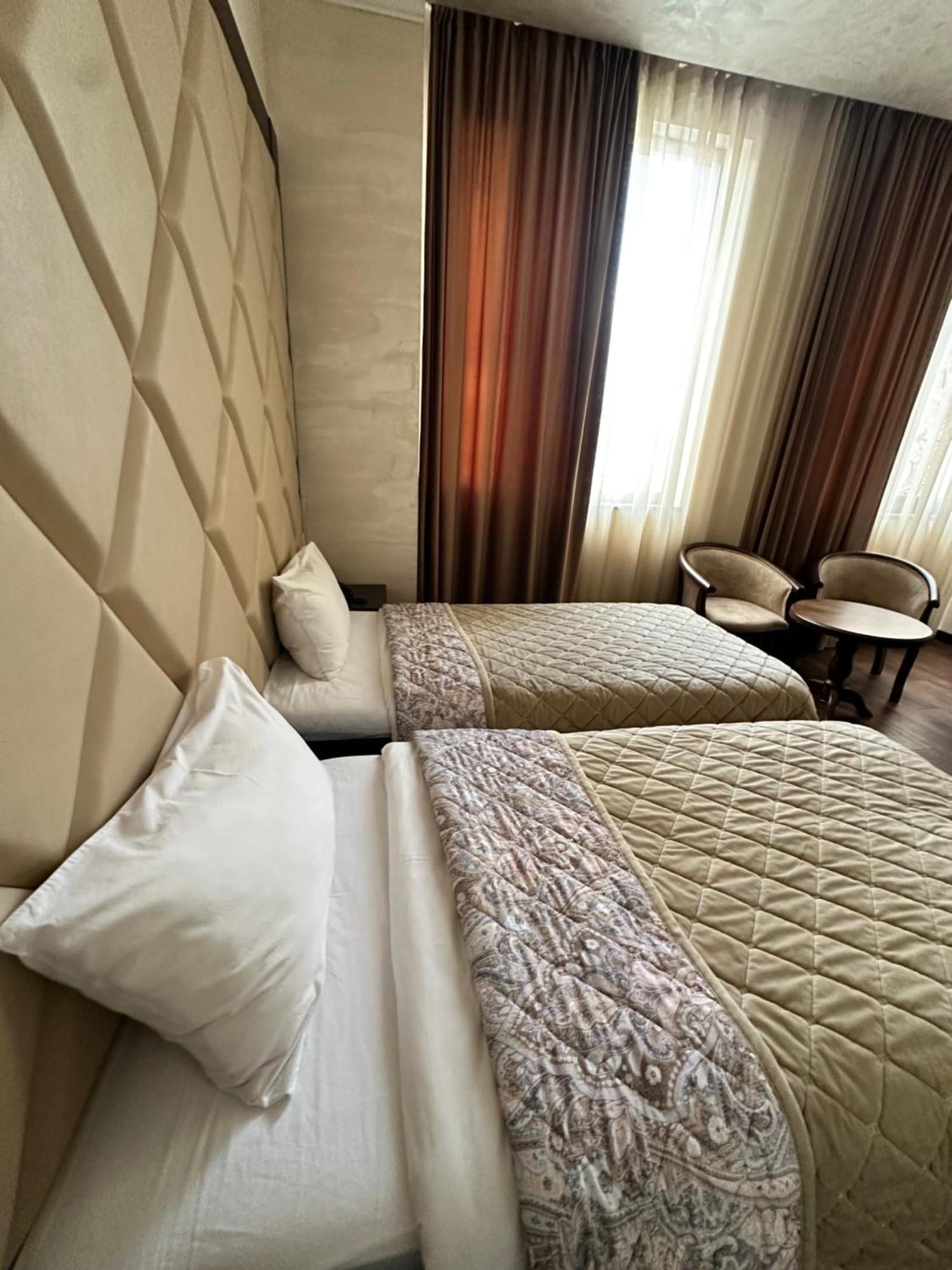 Hotel Partiez Yerevan Luaran gambar